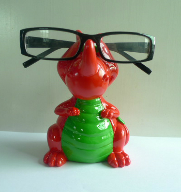 Piggy Bank Welsh Dragon Eye Glass Spectacles Holder - Click Image to Close